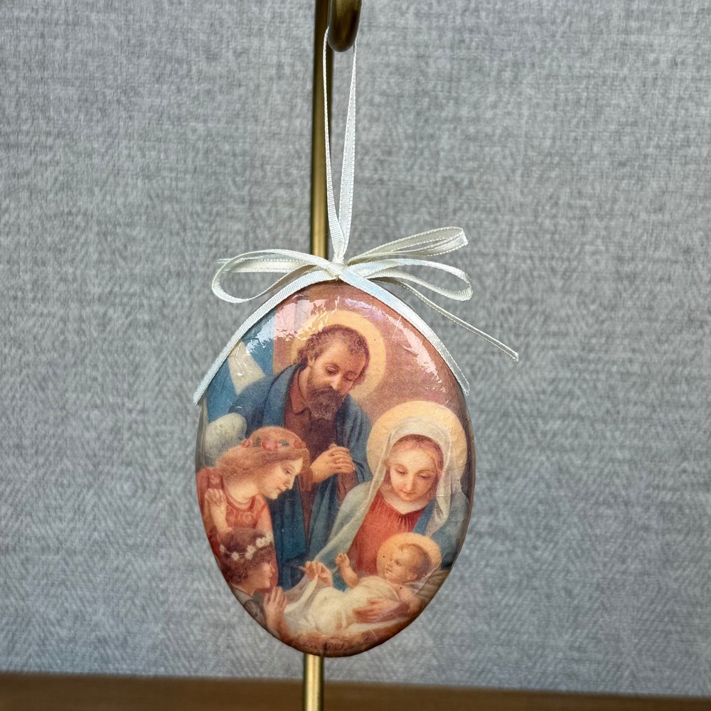 Nativity Holy Family Decoupage Vintage Christmas Ornament Oval Puffed Glossy